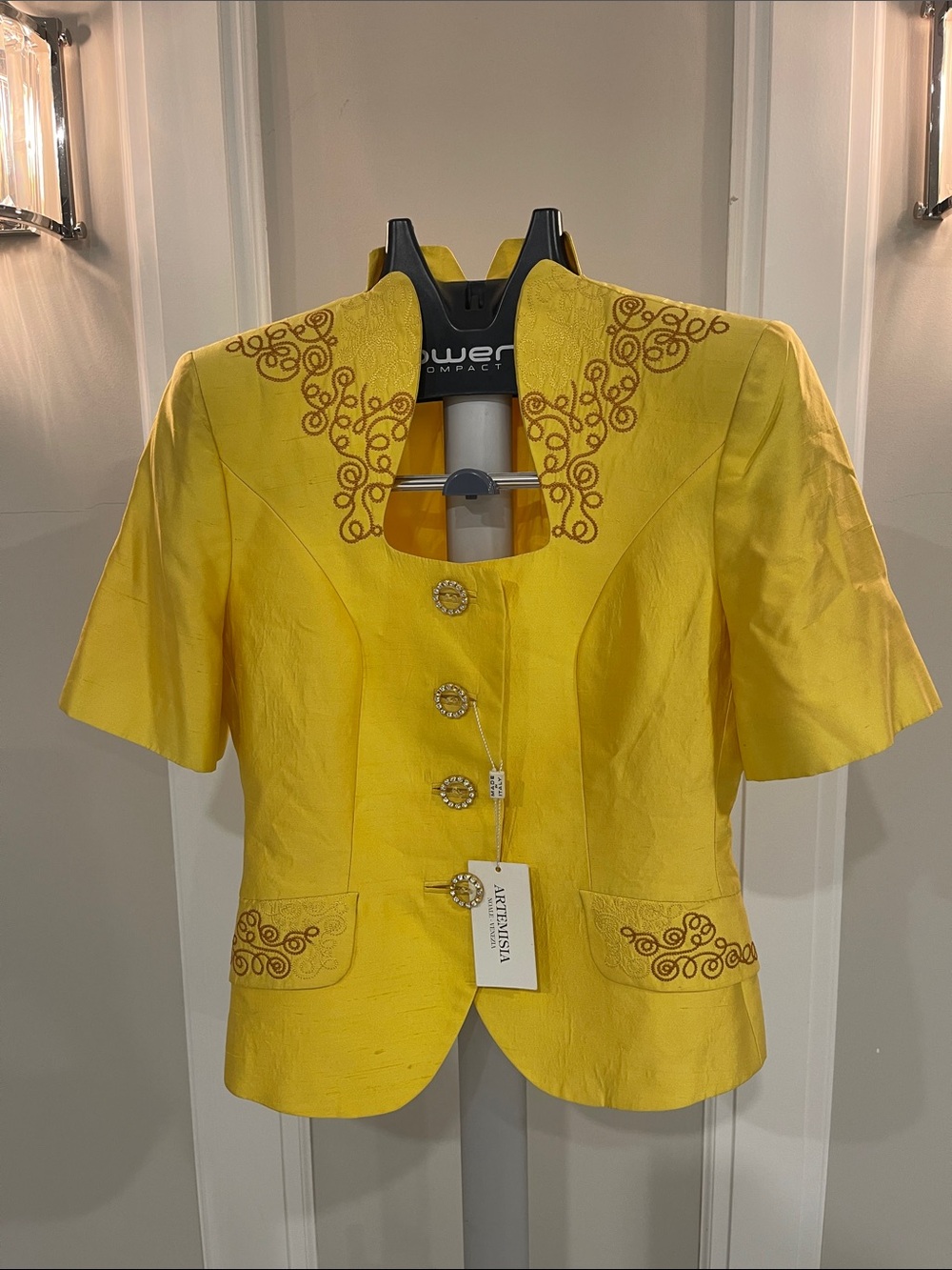 Women's Yellow Embroidered Short-Sleeve Jacket